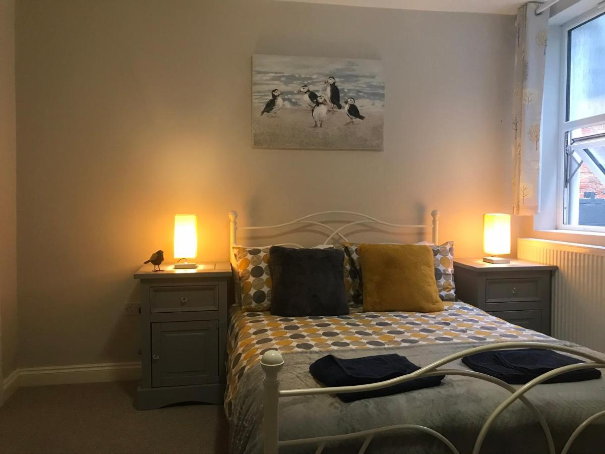 St Margaret'S Ground Floor And Lower Deck Apartment Ryde  Bagian luar foto